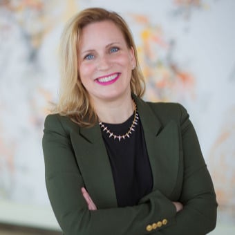 Angela Koehler headshot